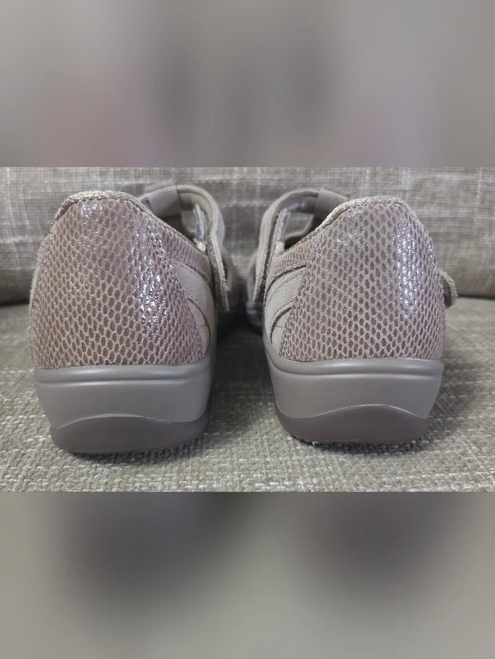 Orthofeet Juno 60803 Women's Closed Toe Sandal Taupe Suede Comfort Shoes Size 5